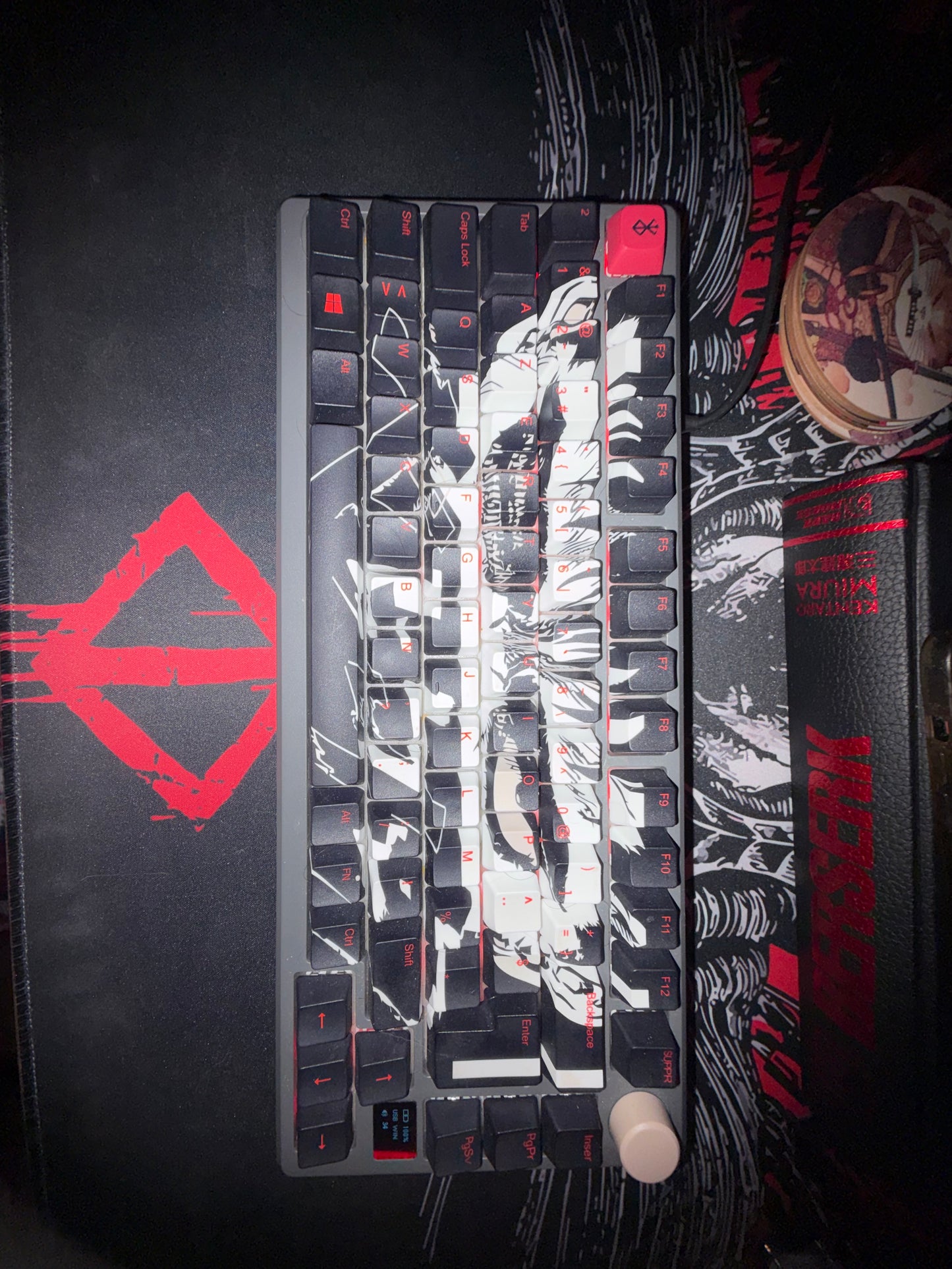 Set de keycaps limité inspiré de Berserk (AZERTY)